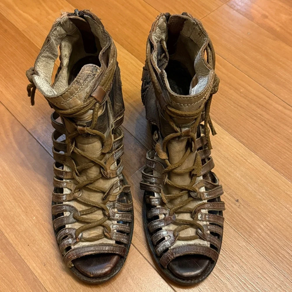 Freebird Brown Strappy Gladiator Sandals - Picture 1 of 6